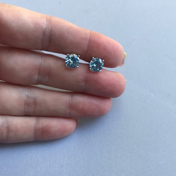 New! Sterling Silver Topaz Studs - Picture 7 of 9